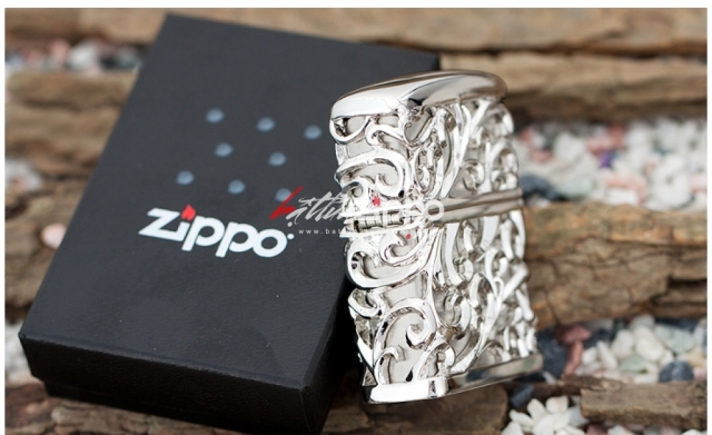 Bật lửa Zippo chính hãng mạ bạc họa tiết bao quanh