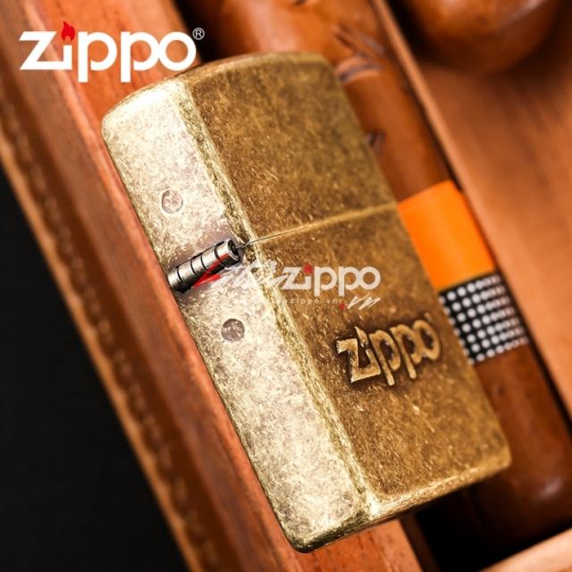 Bật lửa Zippo chính hãng đồng dập nổi chữ Zippo