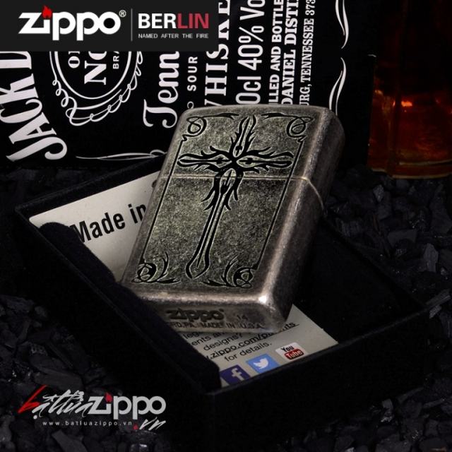 Bật lửa Zippo phiên bản Antique Silver Cross Original