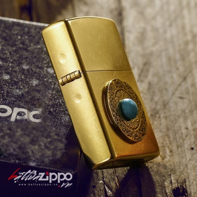 Bật lửa Zippo phiên bản Sapphire vàng xước